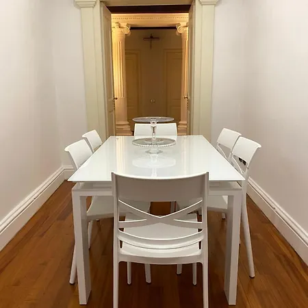 Cozy Flat In Rome