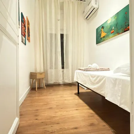 Cozy Flat In * Рим