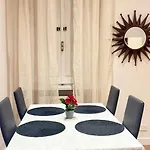 Cozy Flat In Apartman *